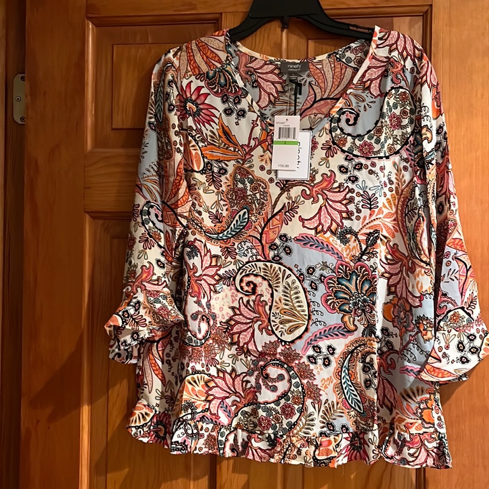 NWT - VIBRANT colors and different shades of pink, blue, orange and teal